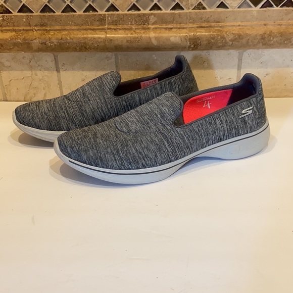 Skechers Womens Go Walk SN14165 Size 10 Gray TextileSlip On Comfort Walking Shoe - Picture 1 of 8
